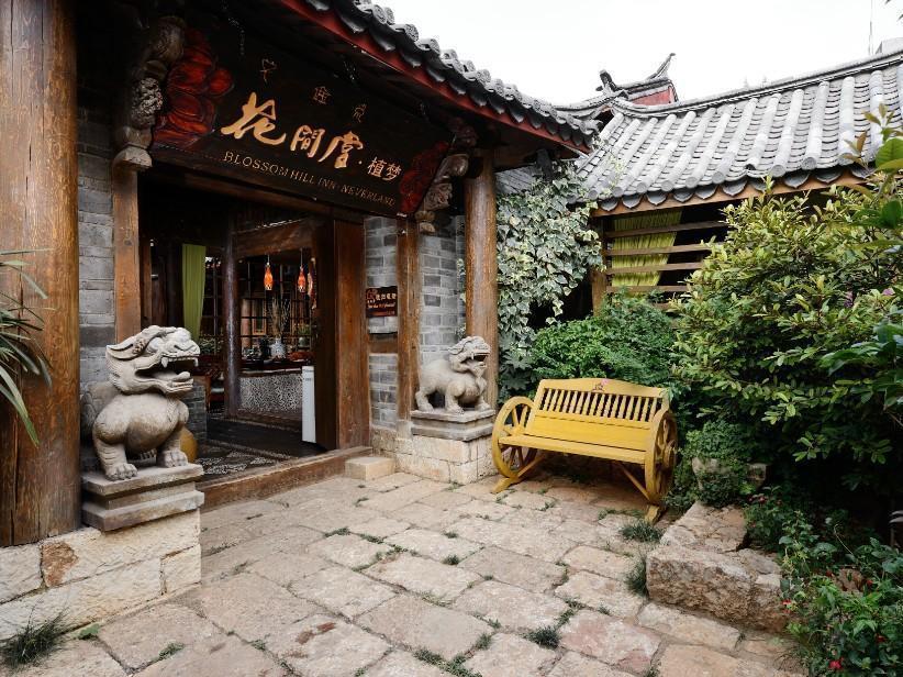 Blossom Hill Inn - Neverland Lijiang  Zewnętrze zdjęcie